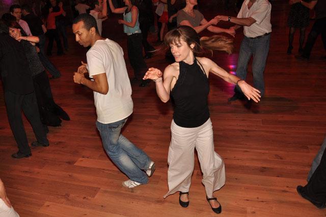 min 2011 04 03 station danse 210